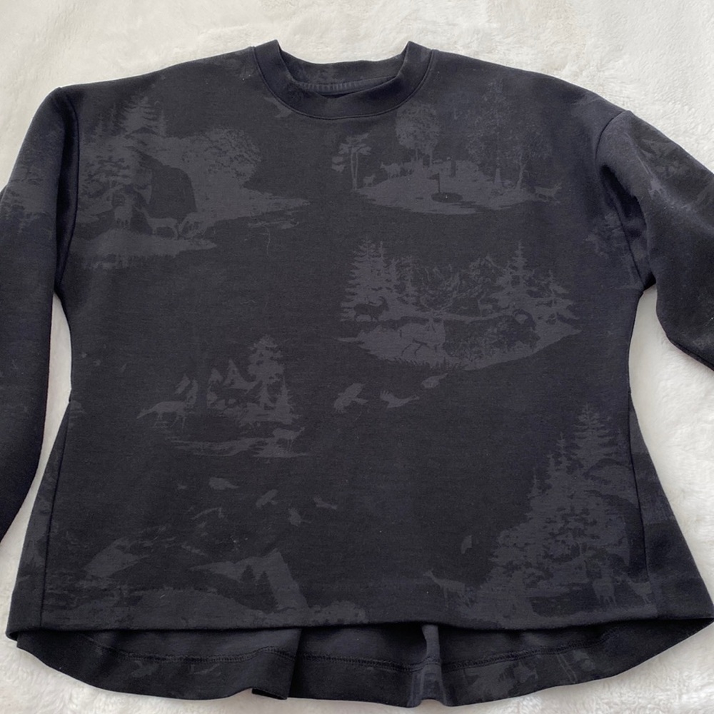Nike sweatshirt